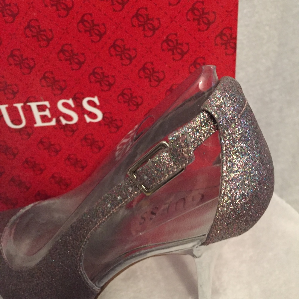 🧨💥MEGA SALE💥🧨  3️⃣ for $20. 
Guess shimmery gold high heels - Picture 7 of 8